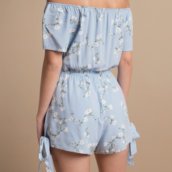 Daisy Wildflower Print Off the Shoulder Tie Romper - Picture 4 of 6